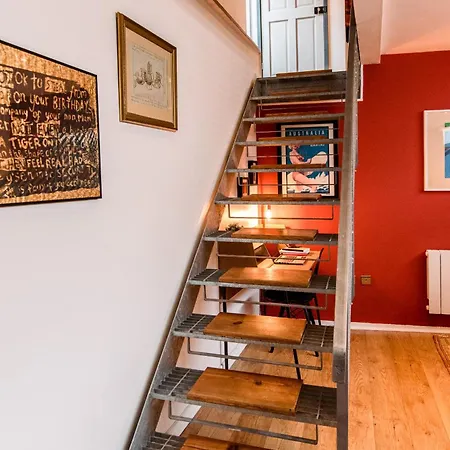 Unique, Stylish And Secluded Home, With Parking In The Heart Of Historic Apartment *