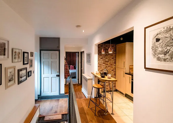 Unique, Stylish And Secluded Home, With Parking In The Heart Of Historic *