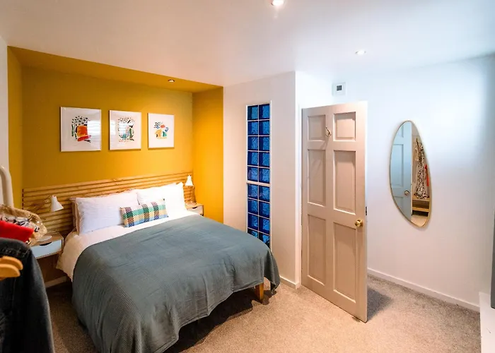 Unique, Stylish And Secluded Home, With Parking In The Heart Of Historic *