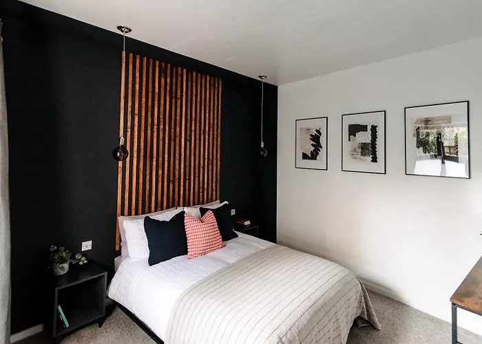 Appartement Unique, Stylish And Secluded Home, With Parking In The Heart Of Historic *