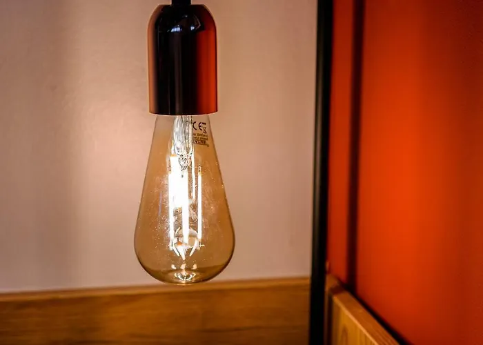 Unique, Stylish And Secluded Home, With Parking In The Heart Of Historic Appartement *