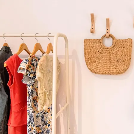 Apartment Unique, Stylish And Secluded Home, With Parking In The Heart Of Historic *