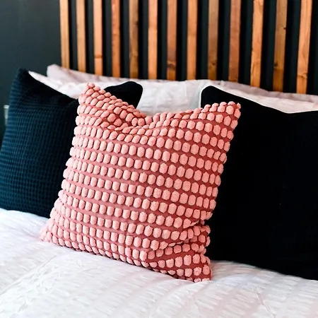 Unique, Stylish And Secluded Home, With Parking In The Heart Of Historic Apartment *