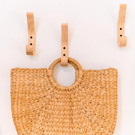 Unique, Stylish And Secluded Home, With Parking In The Heart Of Historic Daire York